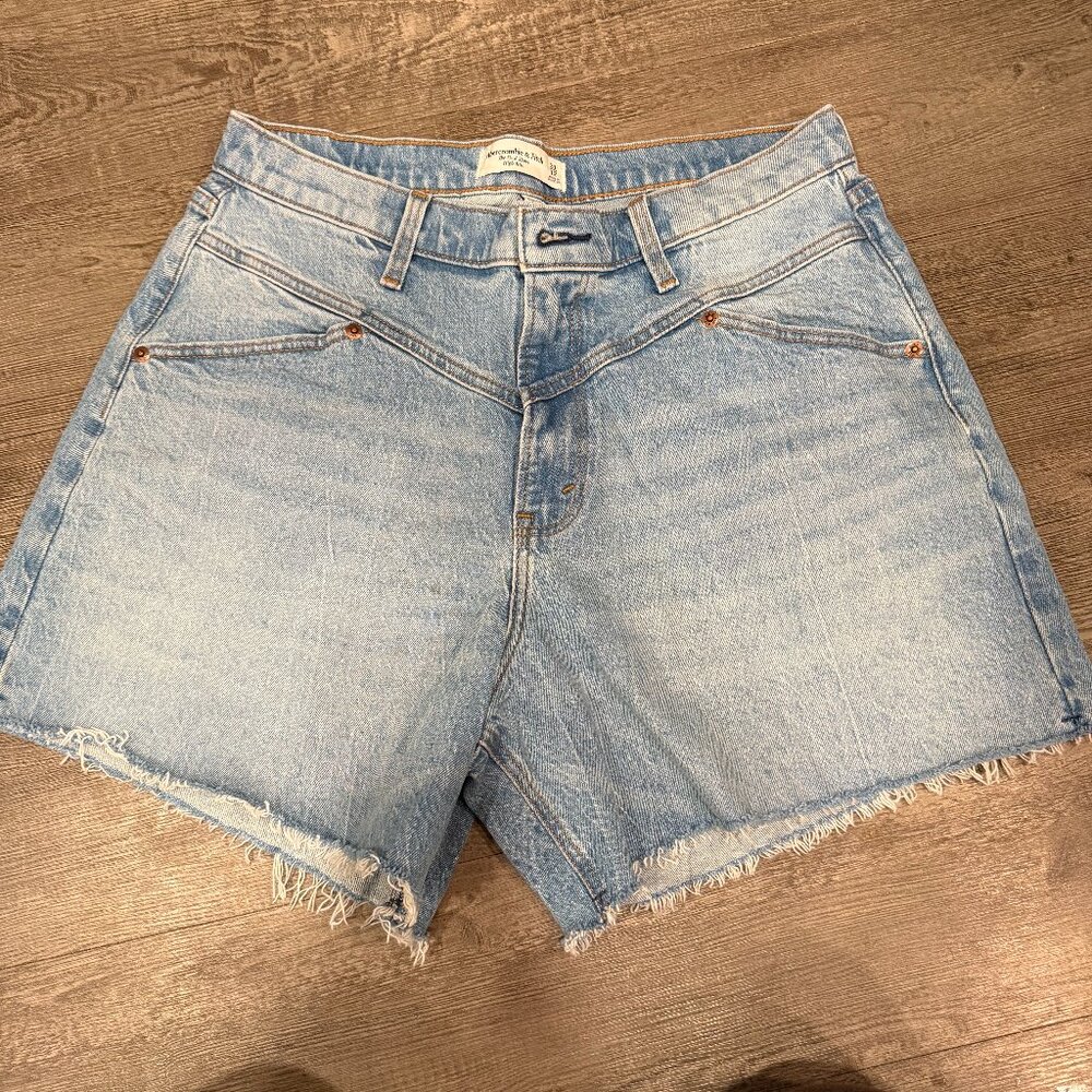Abercrombie & Fitch The Dad Short High Rise